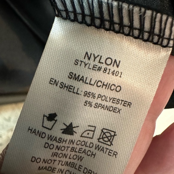 Nylon Apparel - 3 D Floral One Shoulder Top, Black, Sizes S or M - NWT - Picture 9 of 11